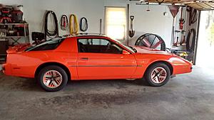 No ground effects/body kit cars-firebird-186.jpg