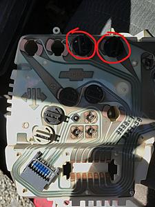 Rewiring the Service Engine Soon indicator - 1991 Camaro RS 5.0-bulb-location.jpg