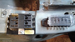 third party fuse panel question-20171212_081629.jpg
