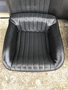 Ebony leather rear seats-img_0110.jpg