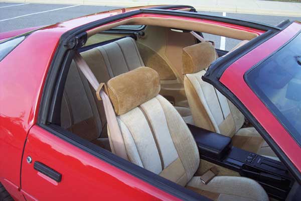 looking for pics of red car + tan interior - Third Generation F-Body