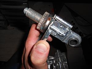 Problem with the trunk motor running all the time-camaromoteurcoffre6.jpg