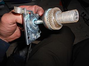 Problem with the trunk motor running all the time-camaromoteurcoffre5.jpg