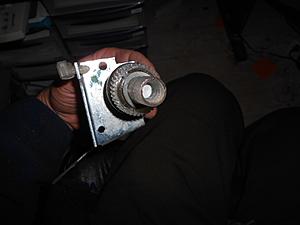 Problem with the trunk motor running all the time-camaromoteurcoffre4.jpg