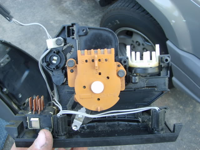 Name:  S6002340.jpg
Views: 4986
Size:  94.1 KB