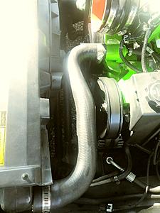 Upper radiator hose LS3 / LS7 with left-hand pump outlet-0925171015_film2.jpg