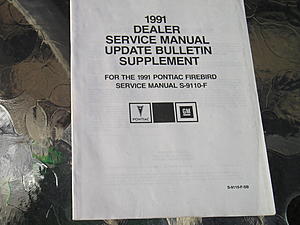 1991 DEALER SERVICE MANUAL UPDATE BULLETIN/ FIREBIRD-p1010054-3-.jpg