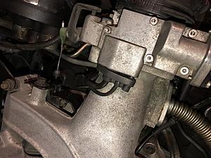 New vacuum port connector on top of throttle body?-i5t7stvjt7ovbxnpwcwkba.jpg