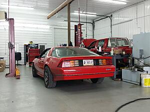 stock iroc rims on 4th gen rear end-nocwrrj.jpg