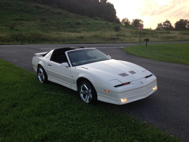 ThirdGen.org’s October 2014 Car of the Month